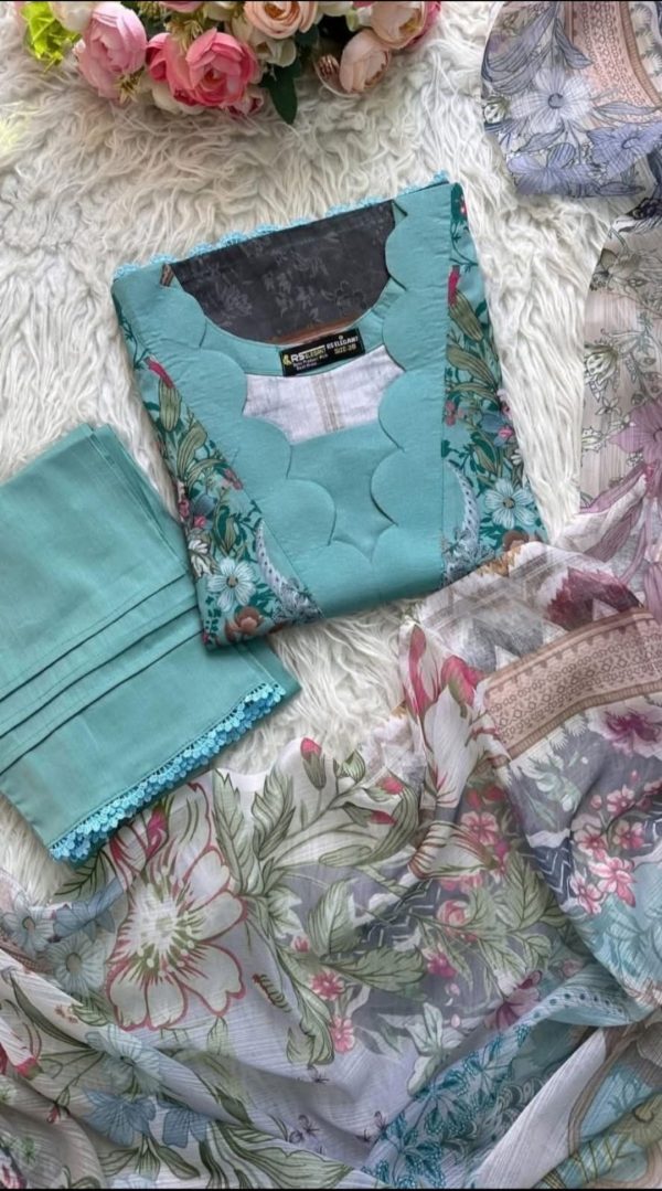 Pakistani inspired premium lawn - Image 2